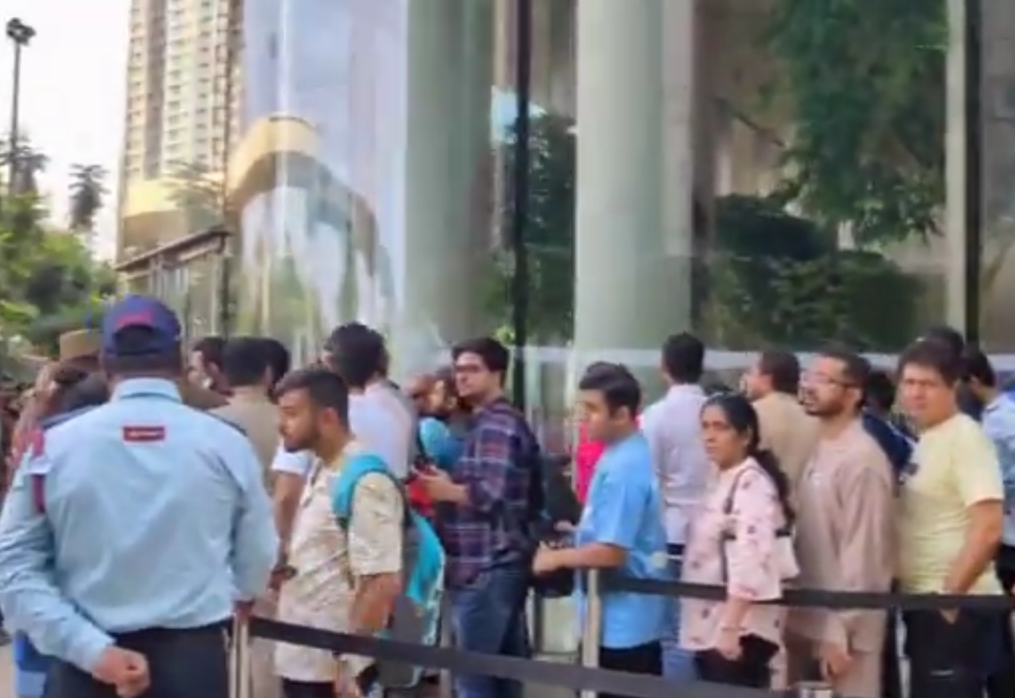 Massive crowds flock to apple stores in western India as iPhone 16 series launches with great fanfare